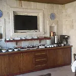 Arif Cave Otel 2*