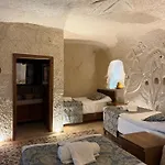 Otel Arif Cave 2*