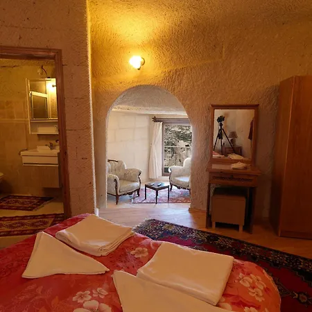 Hotel Arif Cave