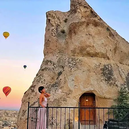 Arif Cave Hotel