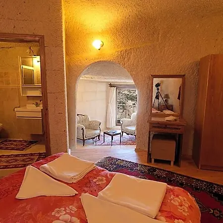Hotel Arif Cave 2*