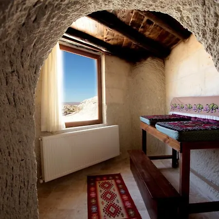 Hotel Arif Cave