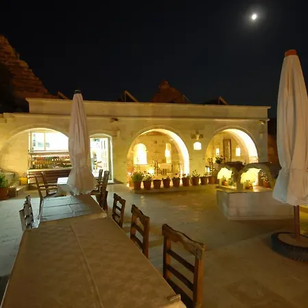 Arif Cave Hotel 2*