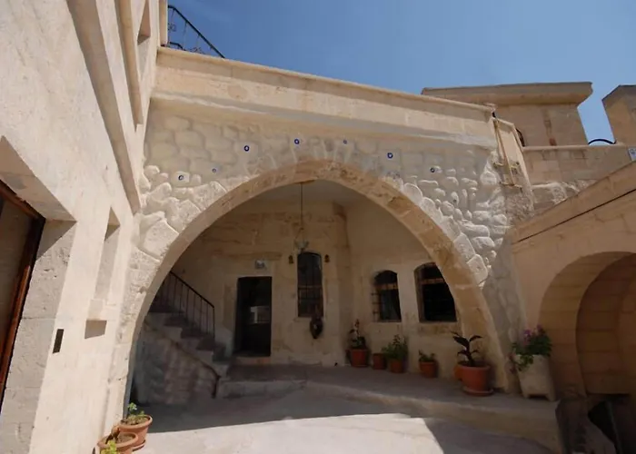 奥利弗洞穴酒店 2*